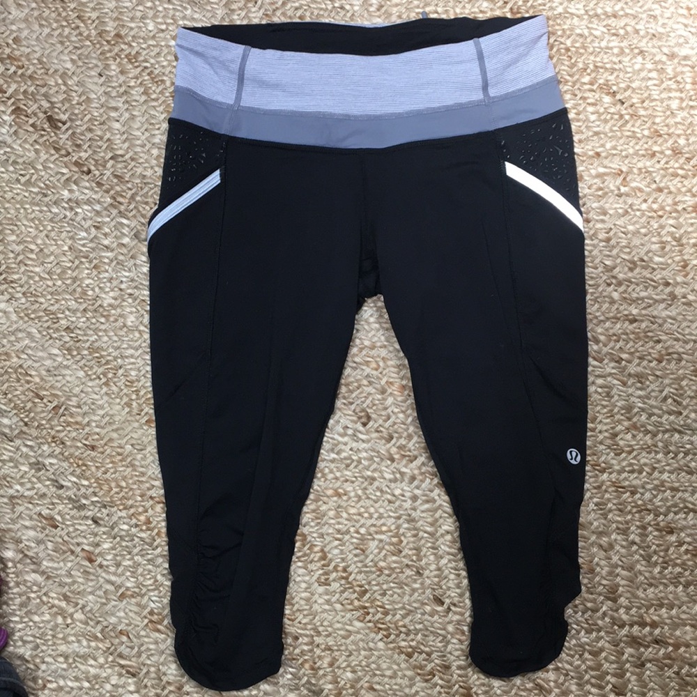 Lulu lemon run capri tights size 6